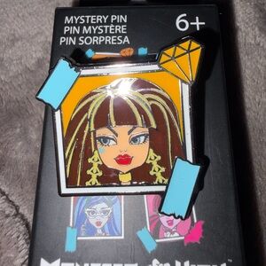 Monster High Cleo Enamel Pin